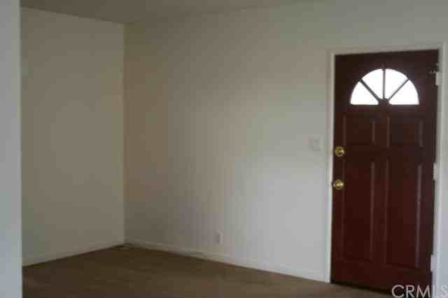 5608 Farna Ave - Photo 2 of 9