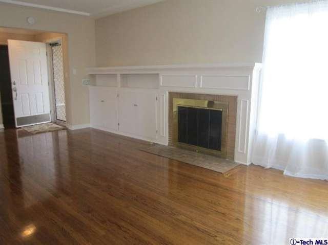 448 Daroca Ave - Photo 2 of 12