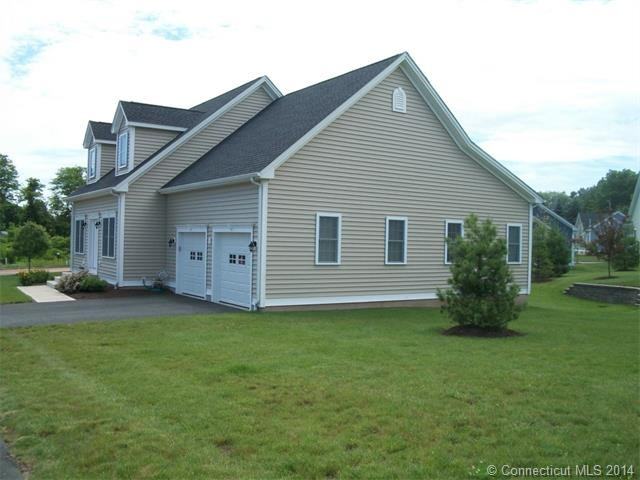 17 Chamberlain Crossing #17 - Photo 2 of 38