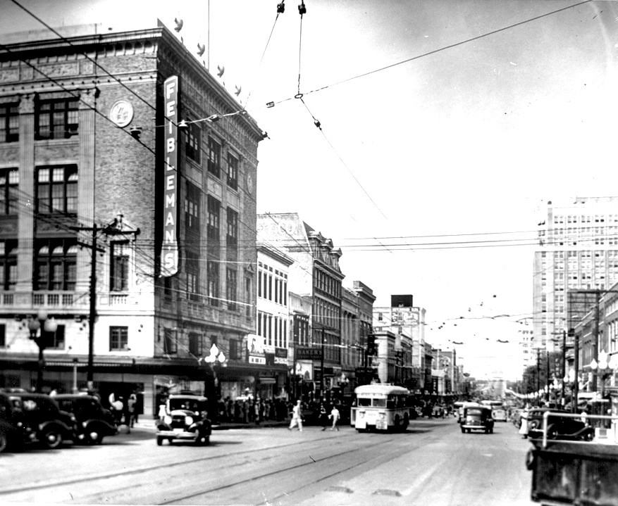 LOFTS@624 - Photo 3 of 4