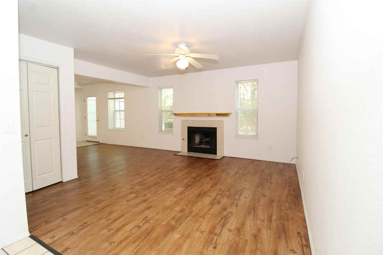 1004 N Molly Ct #1004 - Photo 3 of 21