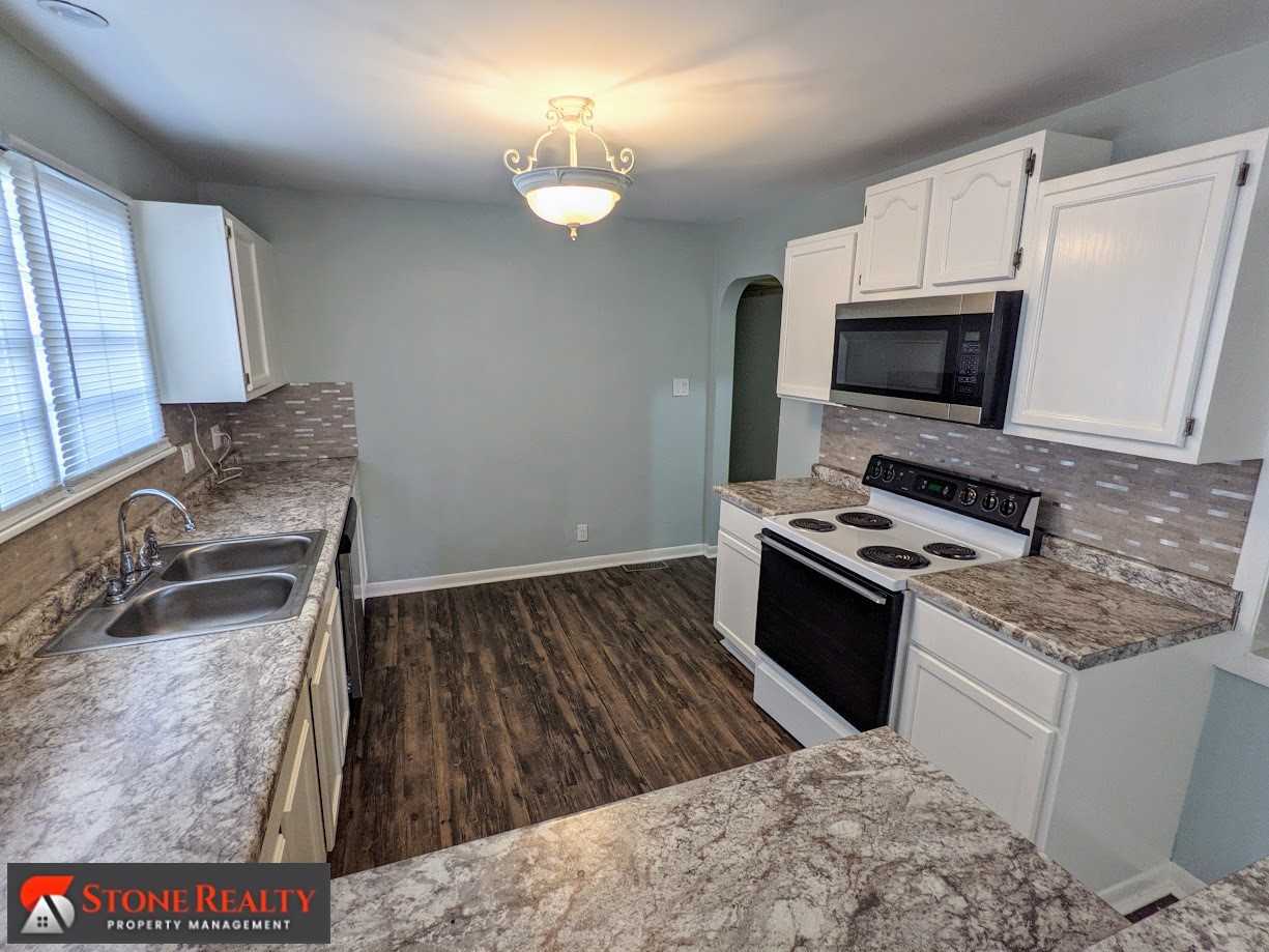 24 S 19th St #1 - Photo 3 of 11