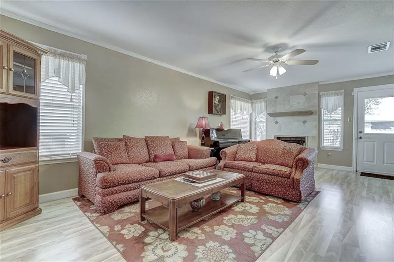 1216 Green Terrace Dr - Photo 2 of 18