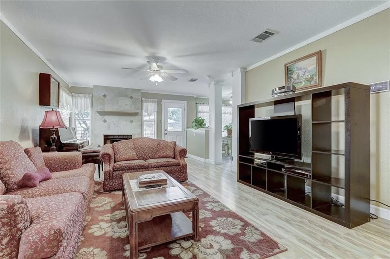 1216 Green Terrace Dr - Photo 3 of 18