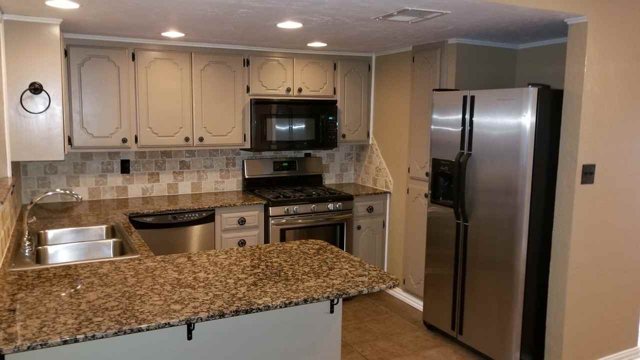 1050 S Main St #1 - Photo 3 of 13