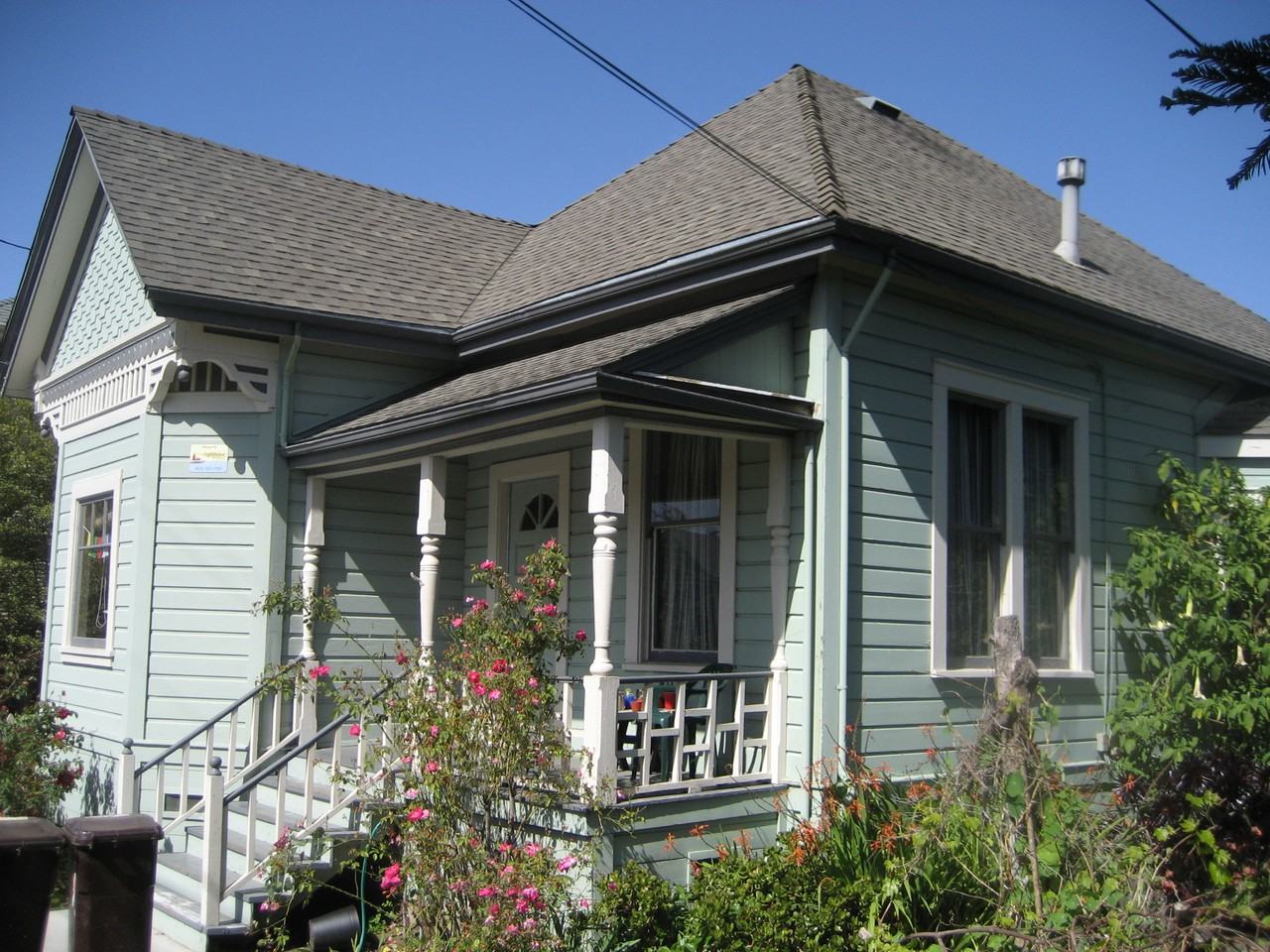 112 Myrtle St #112 - Photo 2 of 6