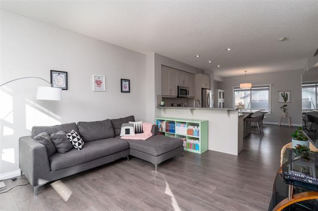 5852 Anthony Crescent Southwest - Photo 2 of 16