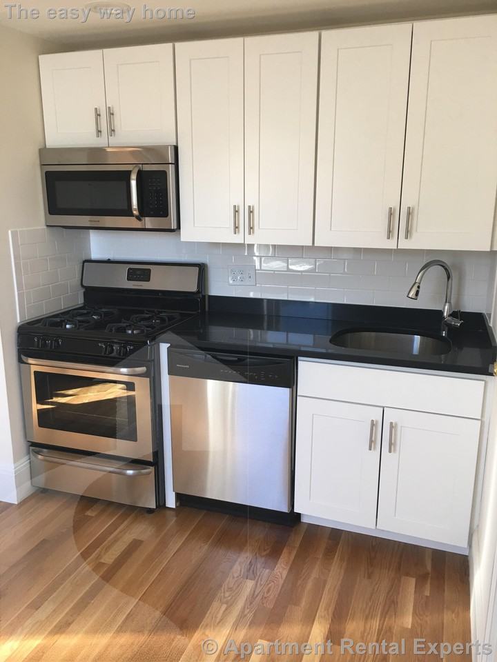 45 Florence St #3 - Photo 2 of 7