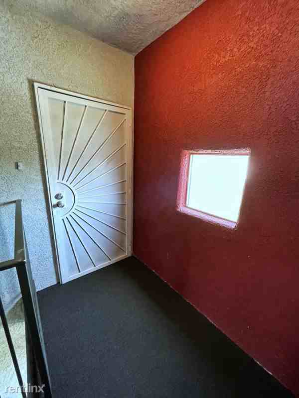 525 S Shelton St - Photo 3 of 26