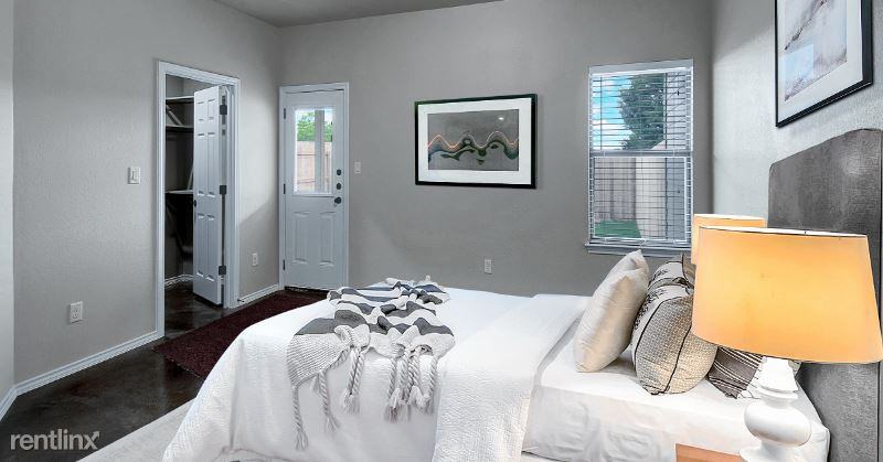 1509 Lucille St - Photo 3 of 4