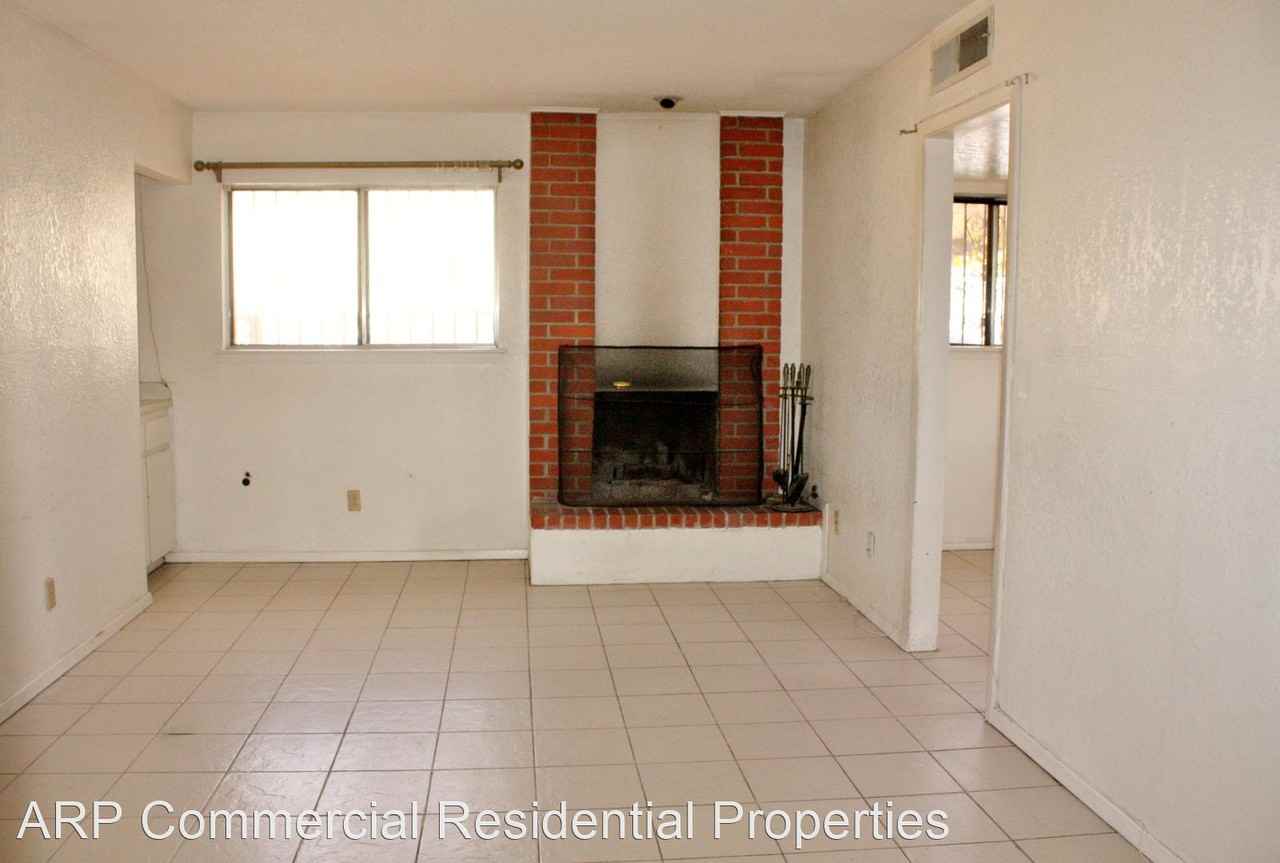2800 Escarpa Dr - Photo 3 of 10