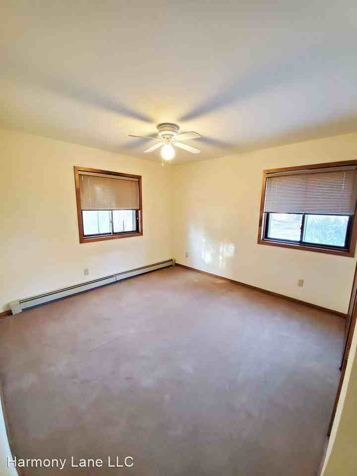 3401 Harmony Lane - Photo 3 of 10