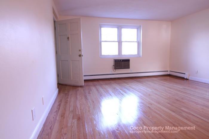131 Emerson Gardens Rd - Photo 2 of 9