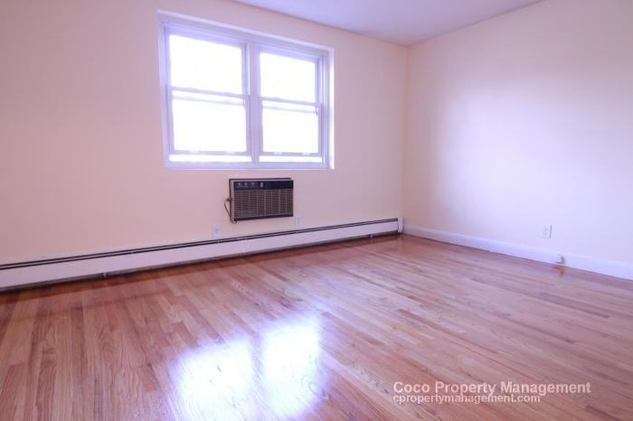 131 Emerson Gardens Rd - Photo 3 of 9