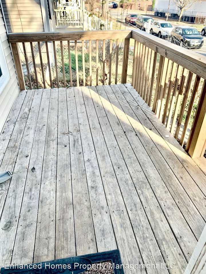 818 Charlotte St - Photo 3 of 15