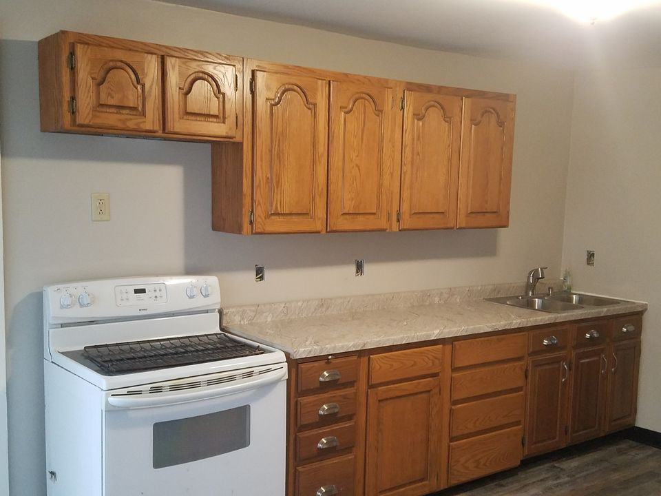 730 Water St - Photo 5 of 16