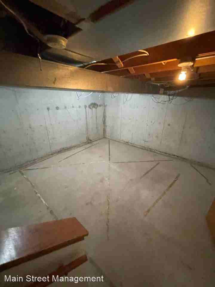 335 Desplaine Rd - Photo 3 of 18