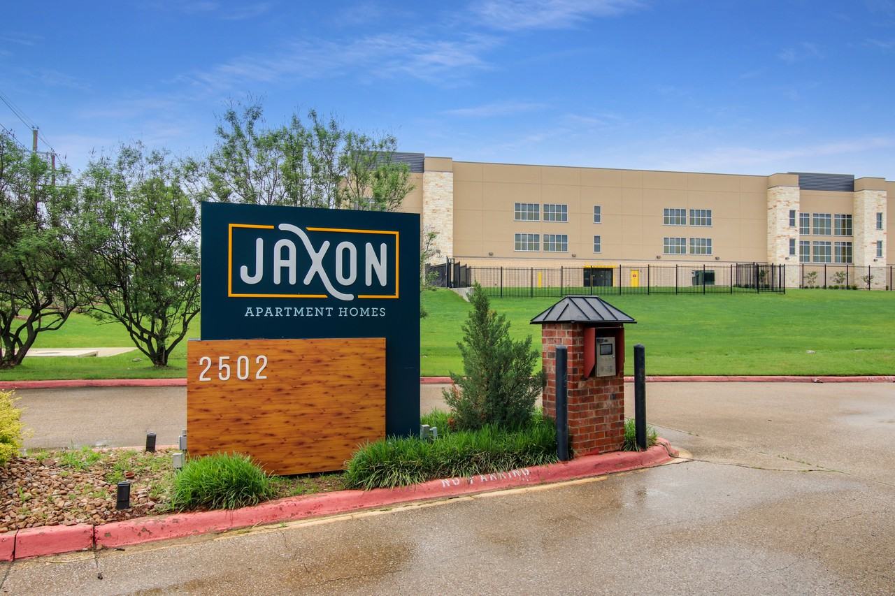 Jaxon Luxury Apartments - Photo 2 of 35
