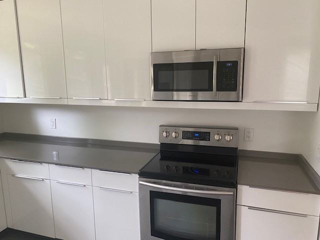 2106 15th Ave S #1 - Photo 3 of 11