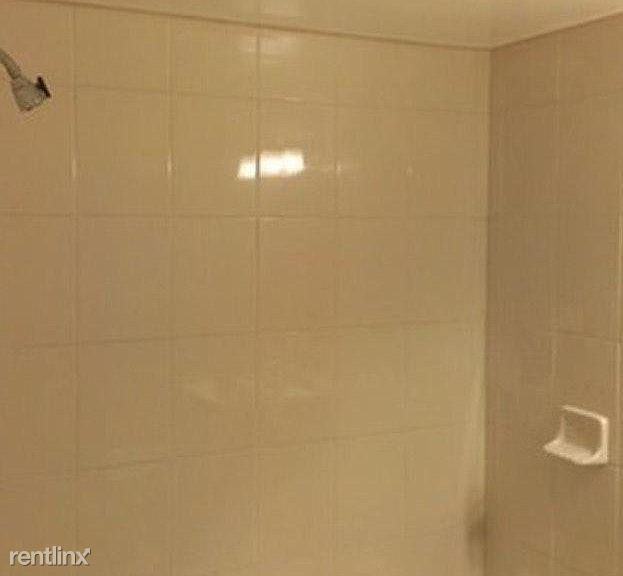 1008 Washington Blvd #5 - Photo 3 of 10