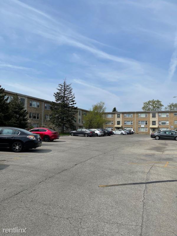 7630 N Milwaukee Ave - Photo 3 of 13