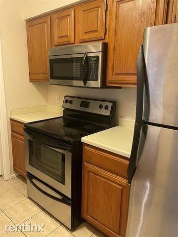1207 Quail Valley Ln - Photo 3 of 6
