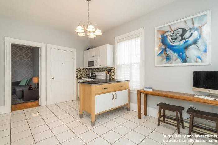 76 Tuttle St - Photo 3 of 10