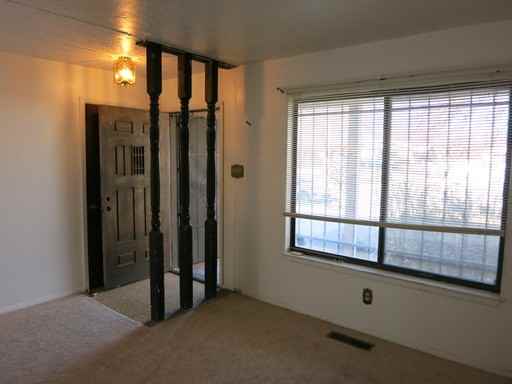 6024 Northland Ave NE - Photo 3 of 10