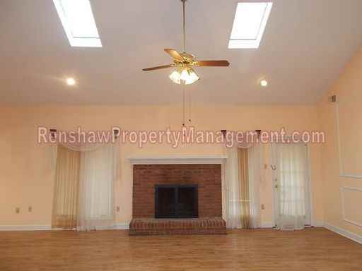 3625 Wincross Dr - Photo 3 of 18