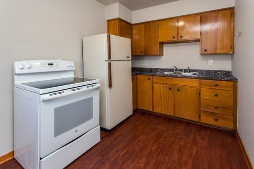 3916 15th St - Photo 2 of 13