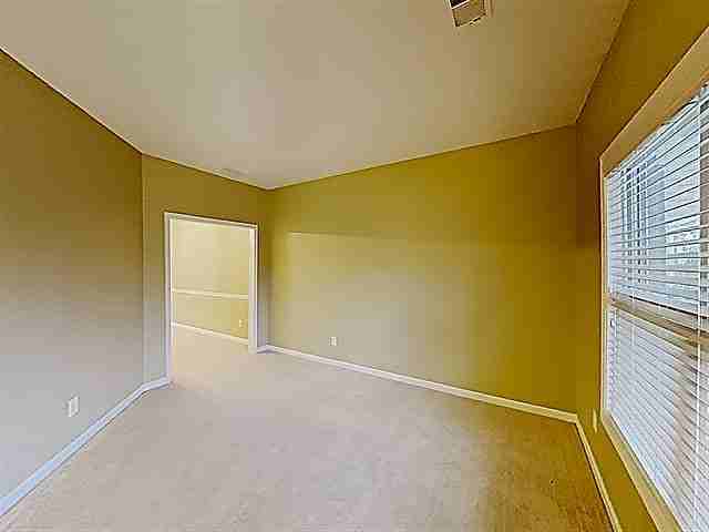 492 Winter Haven Ln - Photo 2 of 15