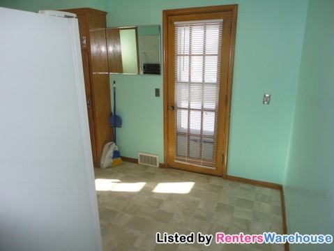 1315 4th Ave - Photo 3 of 10