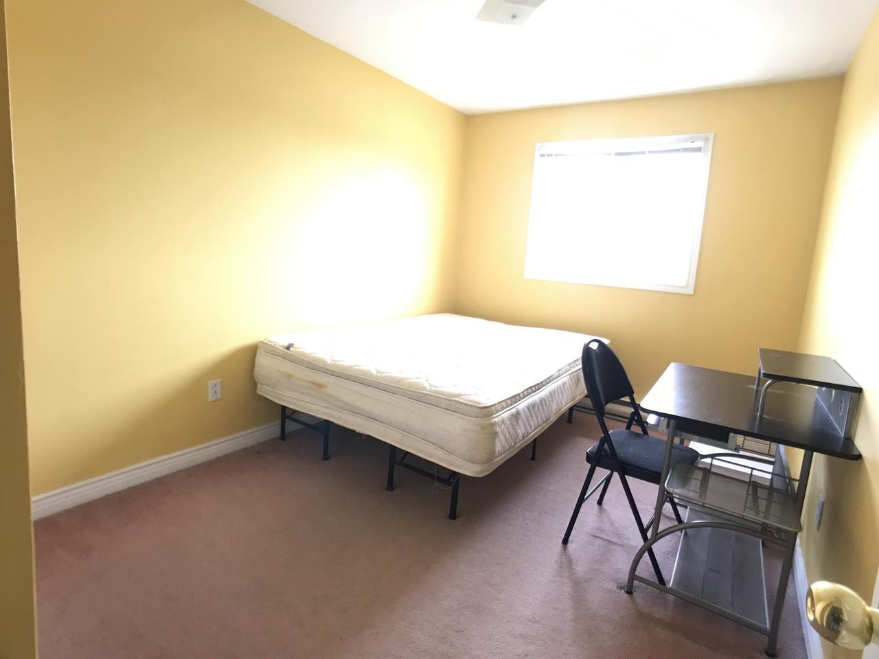 24 Edgecombe Dr #1 - Photo 4 of 13