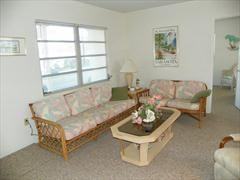 410 S Polk Dr - Photo 2 of 8