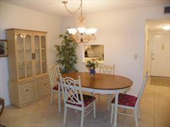 1330 Glen Oaks Dr E - Photo 3 of 8