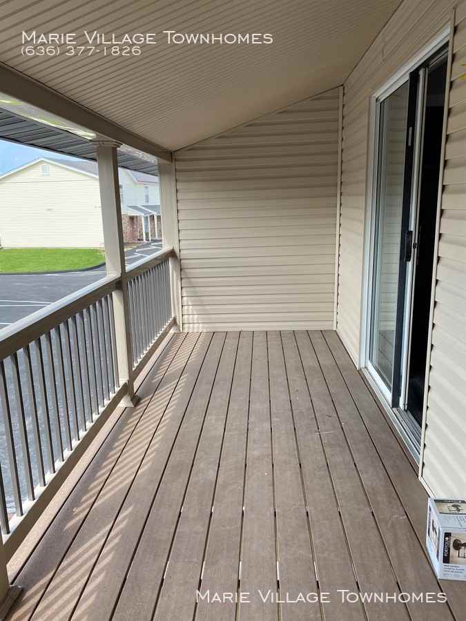 Marie Village Townehomes Apartments 2236 Cordova Court B, Warrenton