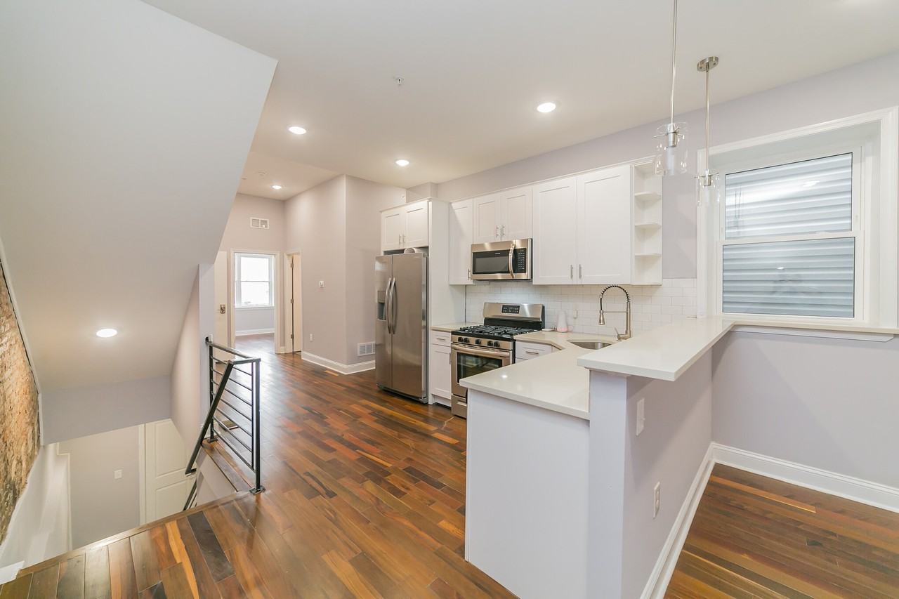 2616 Cecil B Moore Ave - Photo 3 of 9