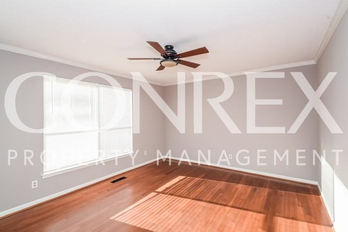 2048 White Post Rd - Photo 3 of 10