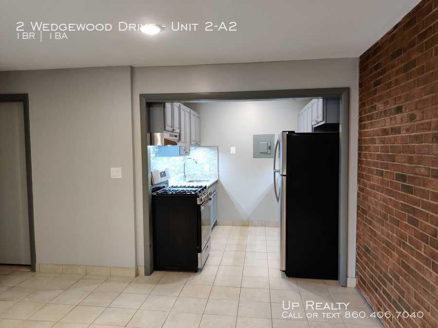 2 Wedgewood Dr #2A2