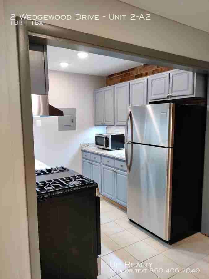 2 Wedgewood Dr #2A2 - Photo 2 of 19