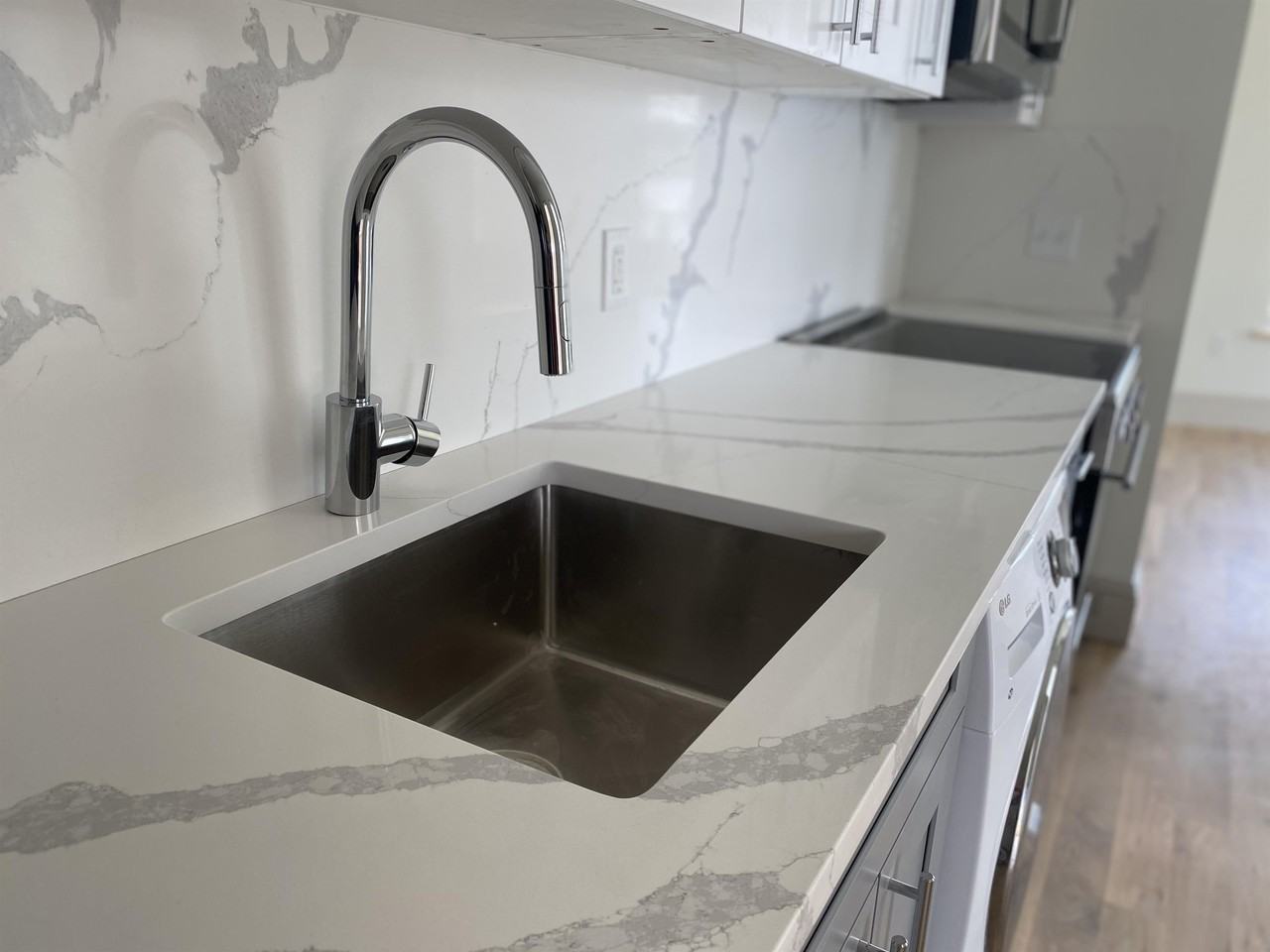 609 Broadway - 7 #7 - Photo 3 of 10