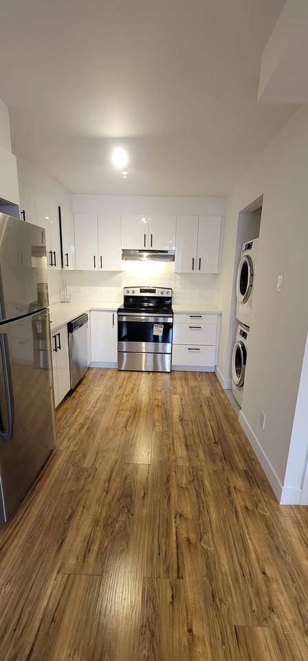 1204 Rue Saint-Hubert - Photo 3 of 10