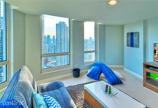 740 N Rush St - Photo 2 of 18