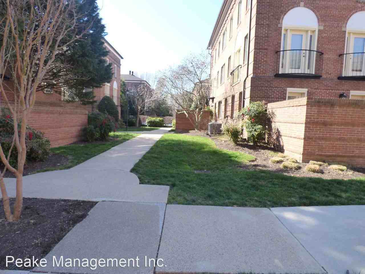 1119 N Pitt St #2C - Photo 3 of 21