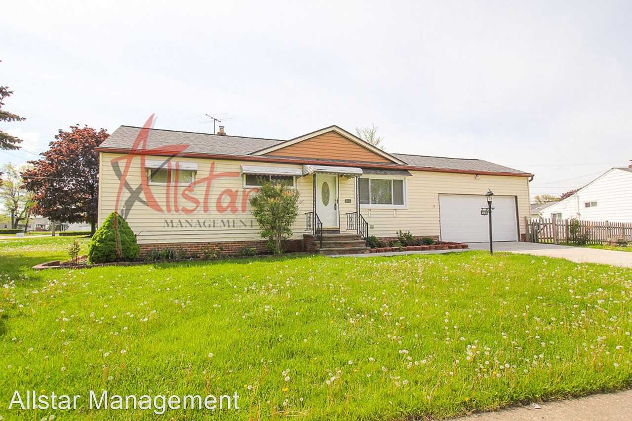 30424 Vineyard Rd - Photo 3 of 27