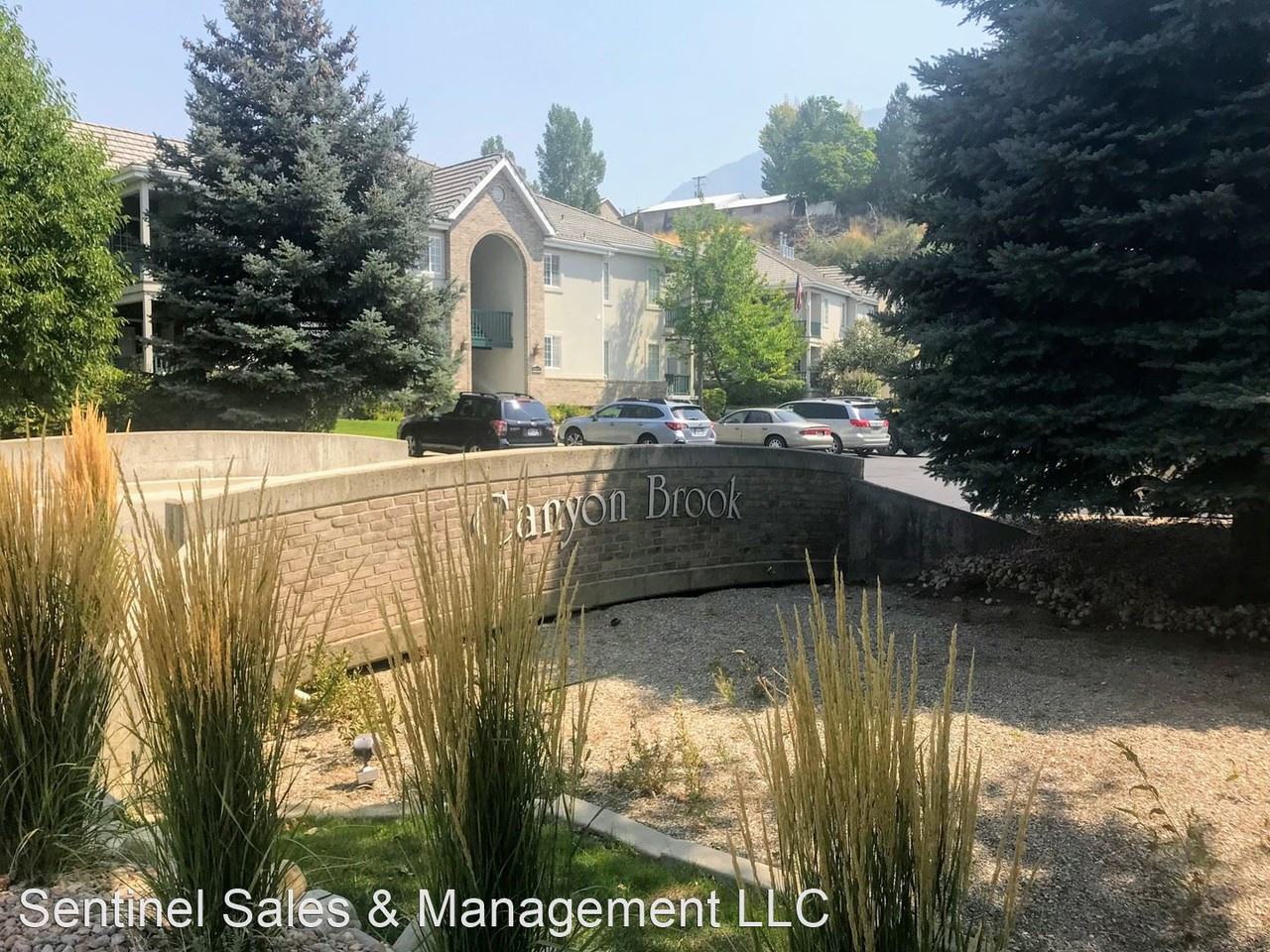 4980 N University Ave #11 - Photo 2 of 34