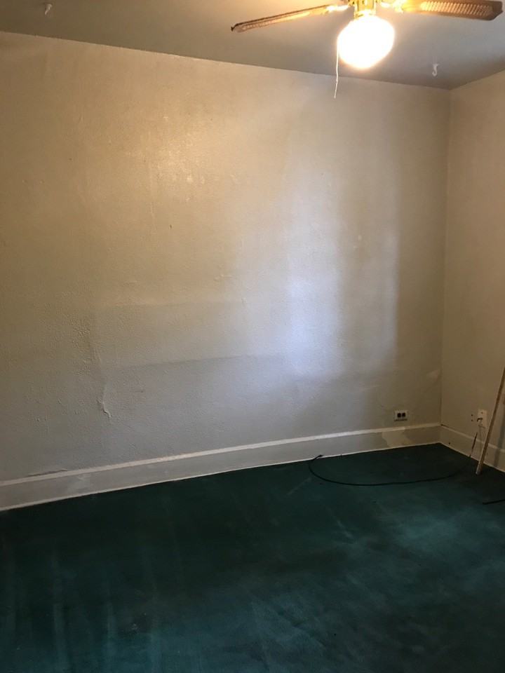 1427 Lynn Ave - Photo 3 of 4