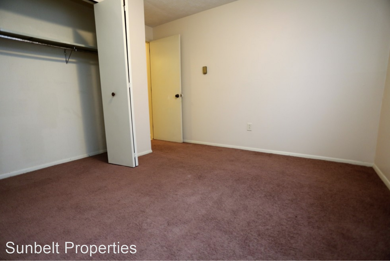 4015 Guilford Avenue NW - Photo 2 of 8