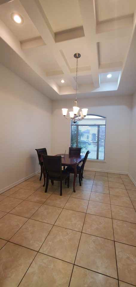 330 Hunters Rdg - Photo 3 of 16