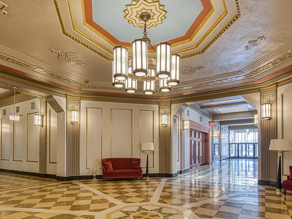 Deco at CNB - Photo 6 of 51